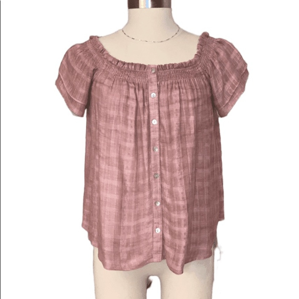 Miss me short sleeve top in pink. NWT